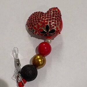 Elegant Red Heart Pendant Badge Reel with Beads